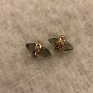 Gray stone and gold earring